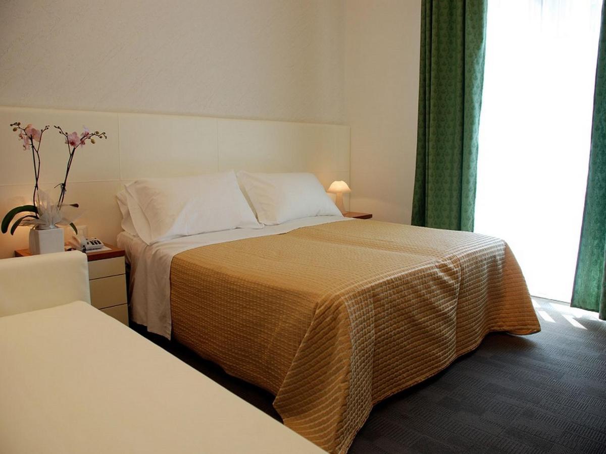 Hotel Sorriso Μιλάνο Μαριτίμα Εξωτερικό φωτογραφία