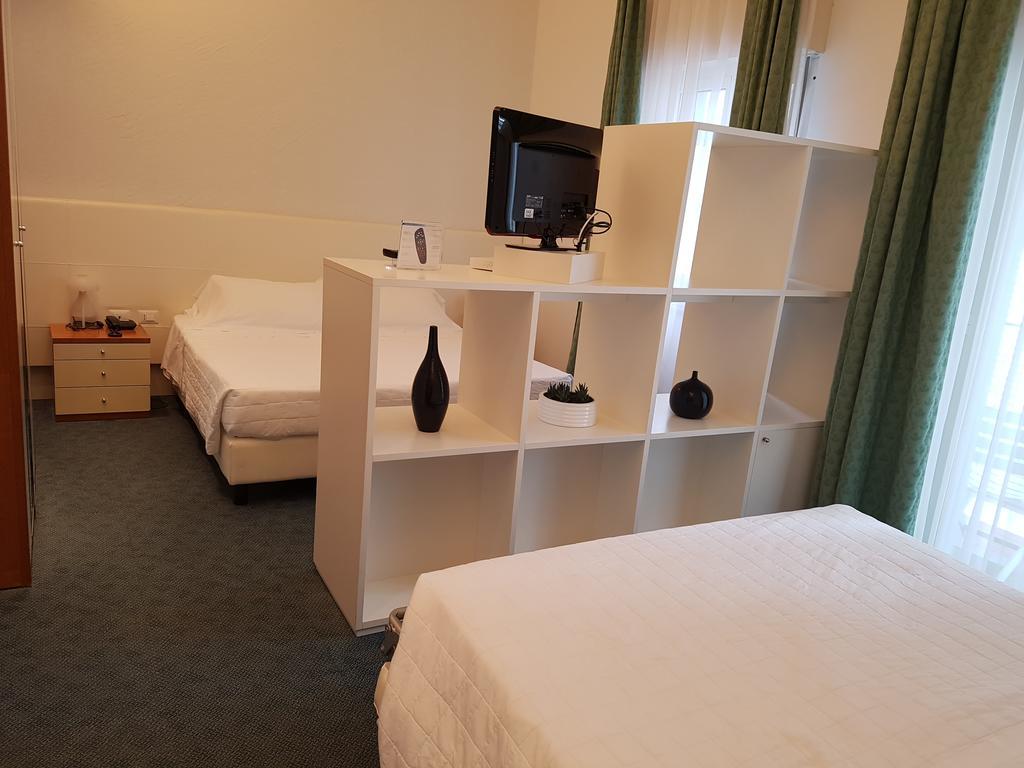 Hotel Sorriso Μιλάνο Μαριτίμα Εξωτερικό φωτογραφία