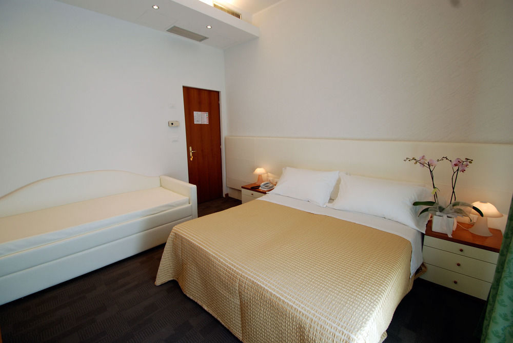 Hotel Sorriso Μιλάνο Μαριτίμα Εξωτερικό φωτογραφία